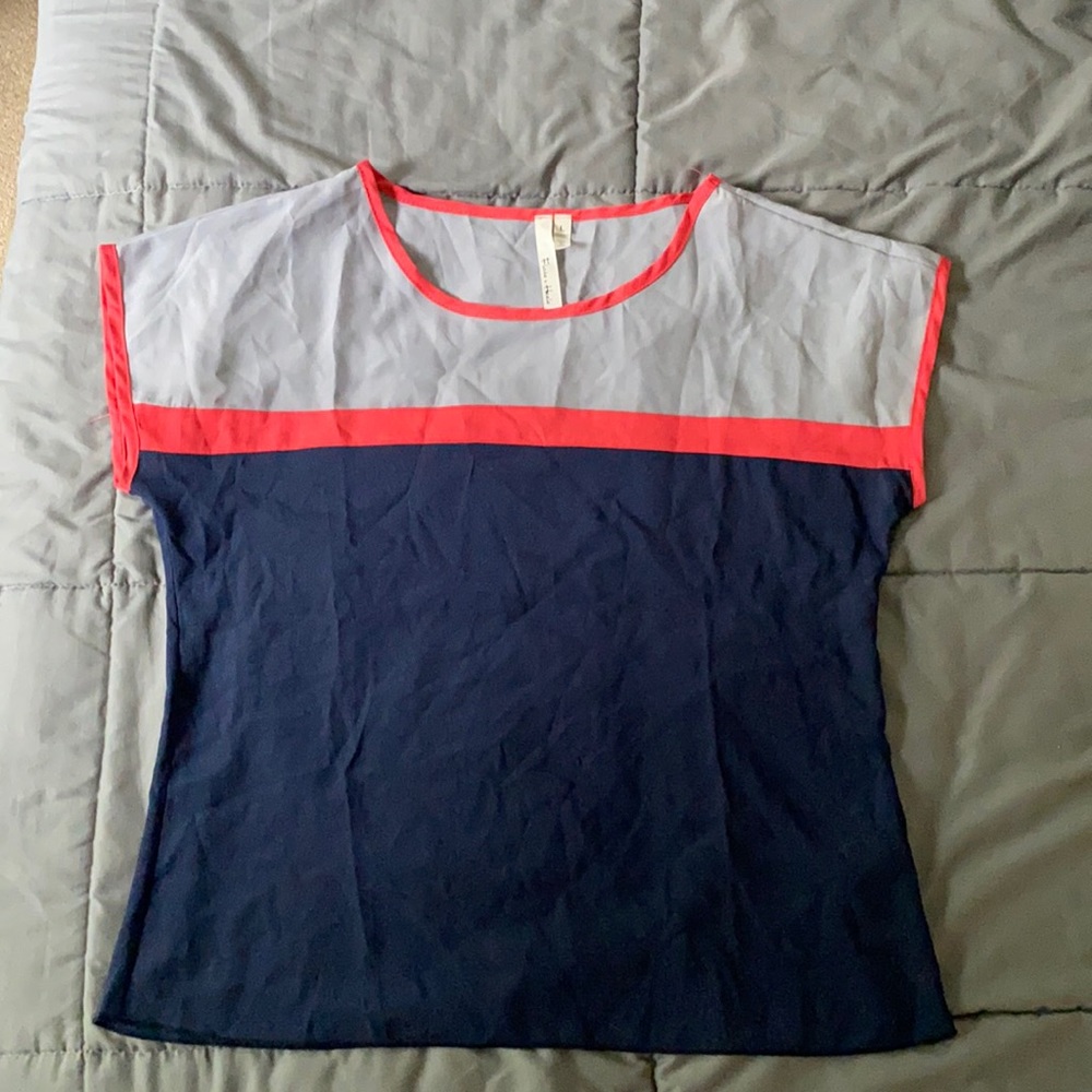 Coral, navy & gray top
